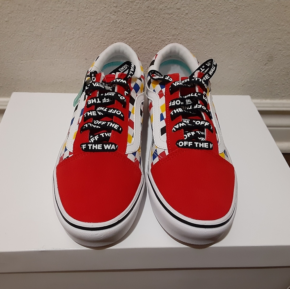 Vans - Picture 4 of 4